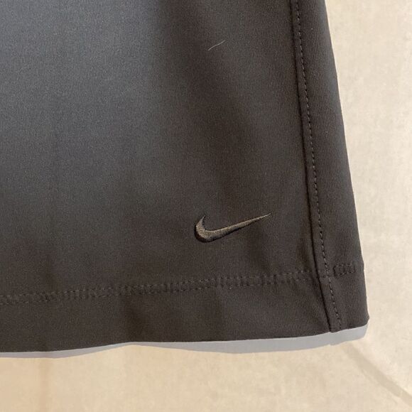 Women’s Nike Dri-Fit Pants - Size Medium - Picture 8 of 9